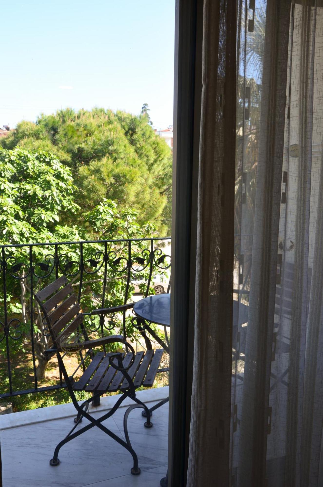 Rosy Suites Hotel Кушадасъ Екстериор снимка