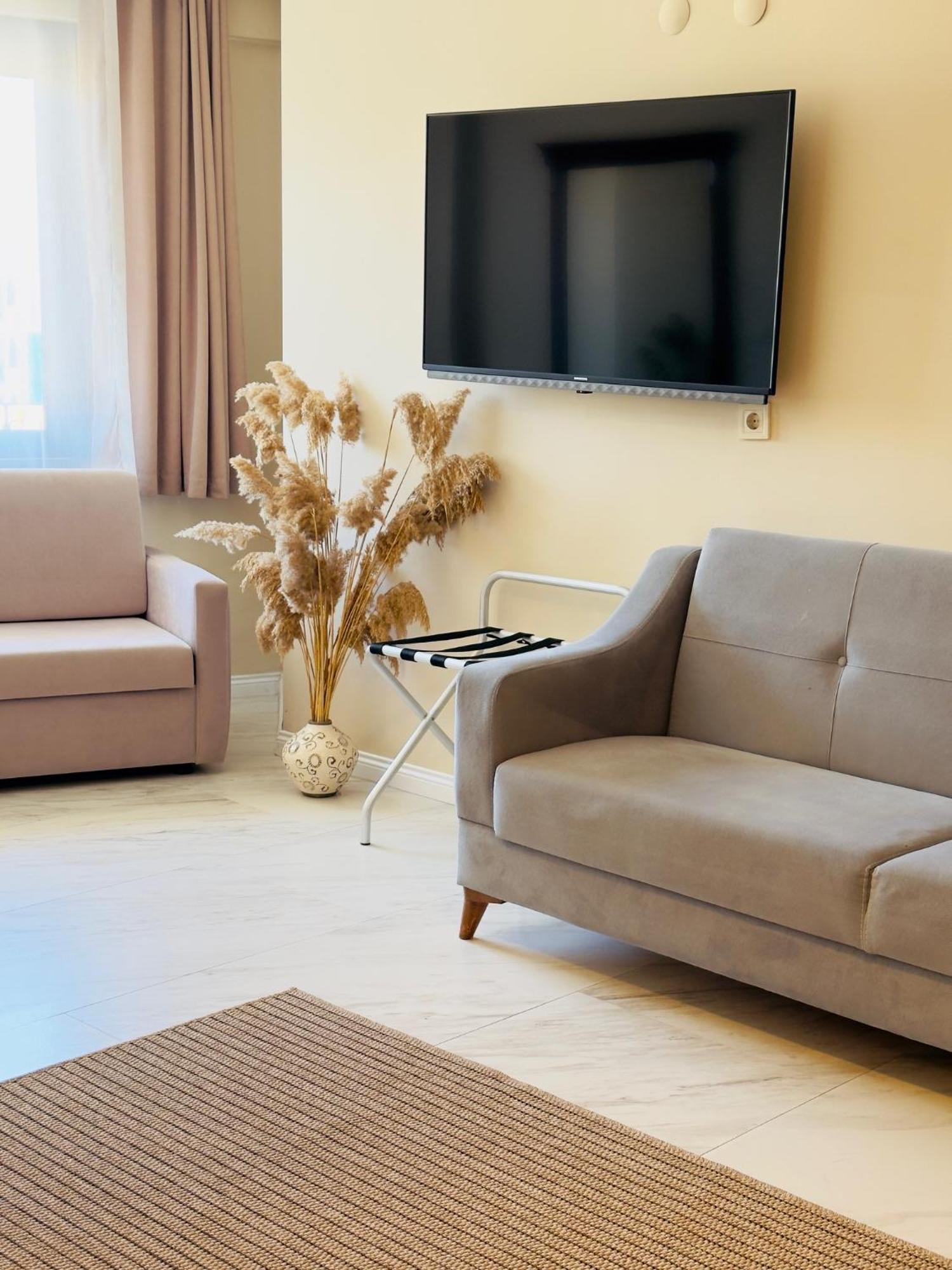 Rosy Suites Hotel Кушадасъ Екстериор снимка